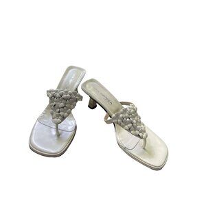Via Spiga womans tan leather Flower kitten Heeled Sandals Size 7.5M SKU 8584